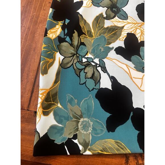 Boston Proper Size Medium Beyond Travel Shadow Florals High Neck Short Dress - Picture 6 of 14